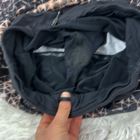 Lululemon Pace Rival Skirt II *4-way Stretch (Tall) Sugar Crush Multi / Black - Picture 6 of 9